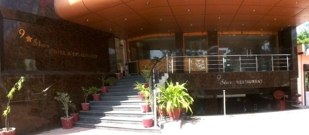 Star Hotel アーグラ エクステリア 写真
